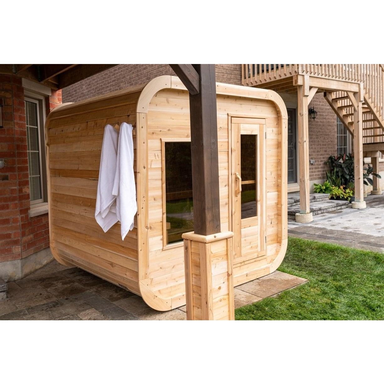 LeisureCraft Canadian Timber Luna Sauna – 2–4 Person Outdoor Cedar Cube Sauna